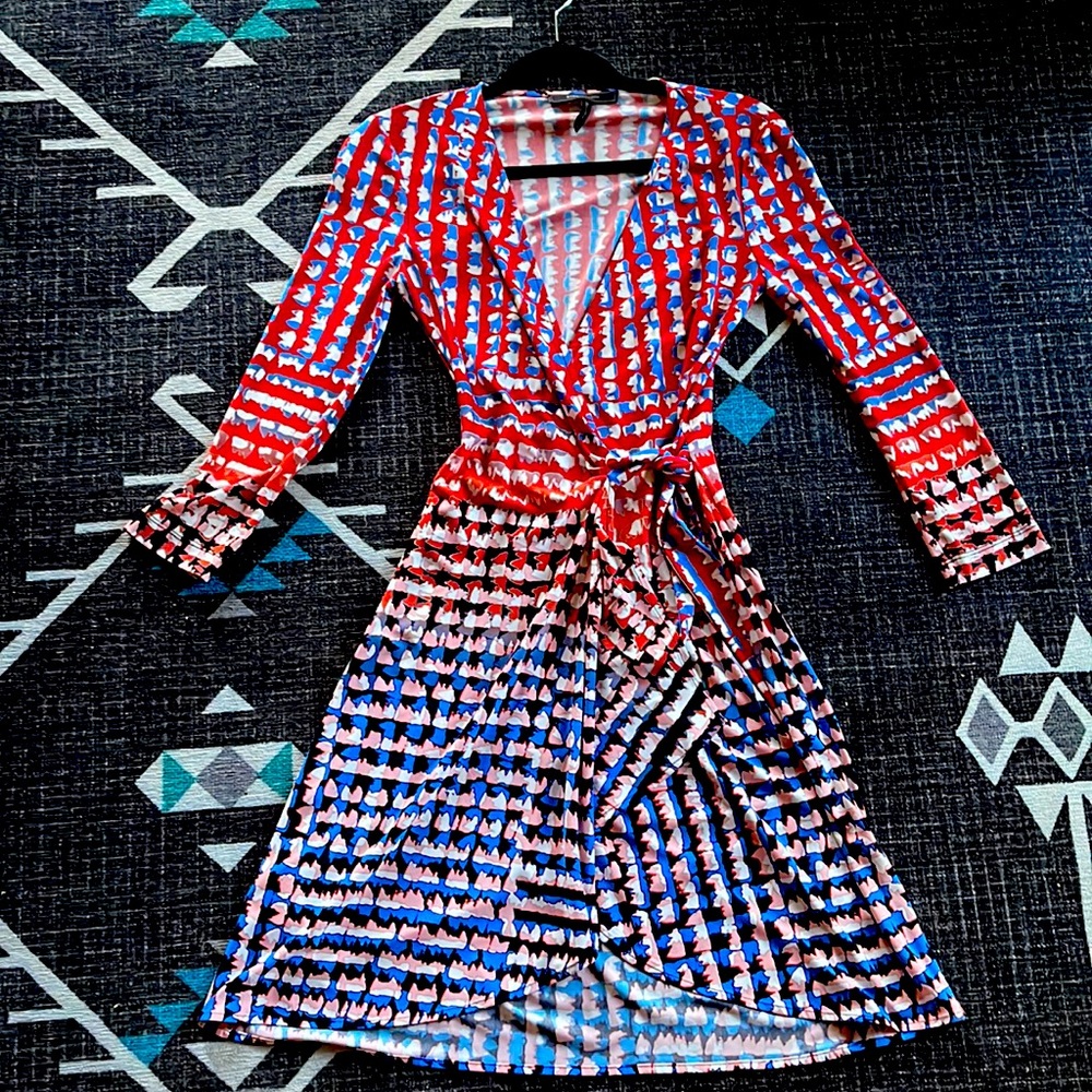 Retro bcbg wrap dress